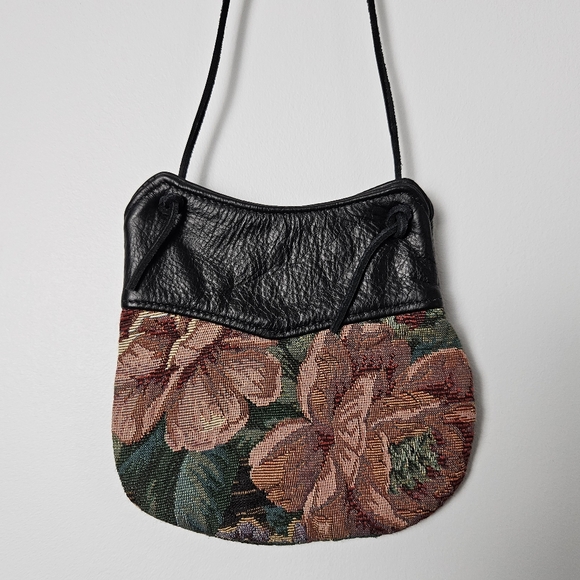 Floral Tapestry & Faux Leather‎ Mini Bag Crossbody Black Green Red - Picture 1 of 4